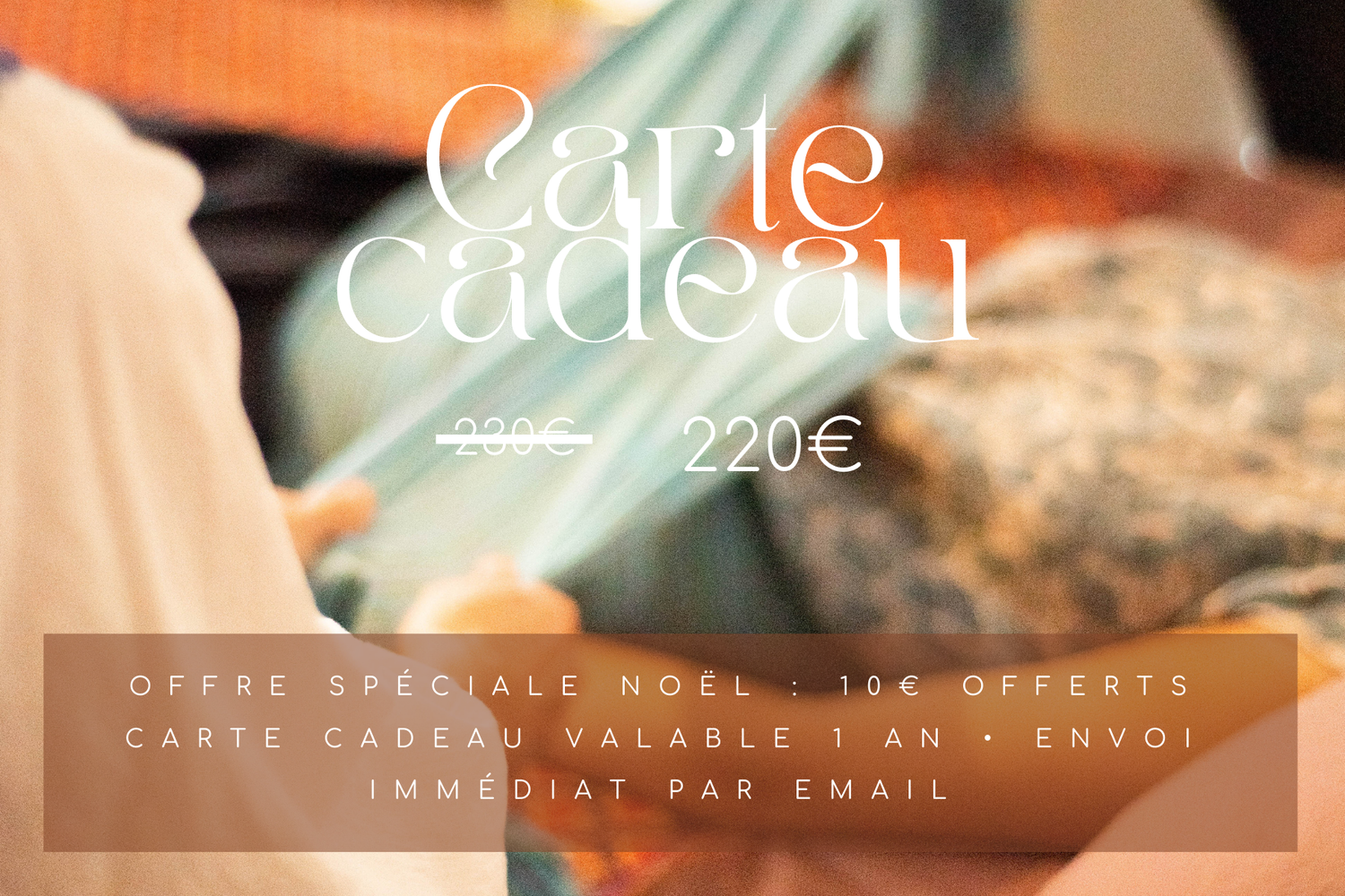 Elegant gift card design in peach and sage green tones displaying 'carte cadeau 220€' with holiday offer text.