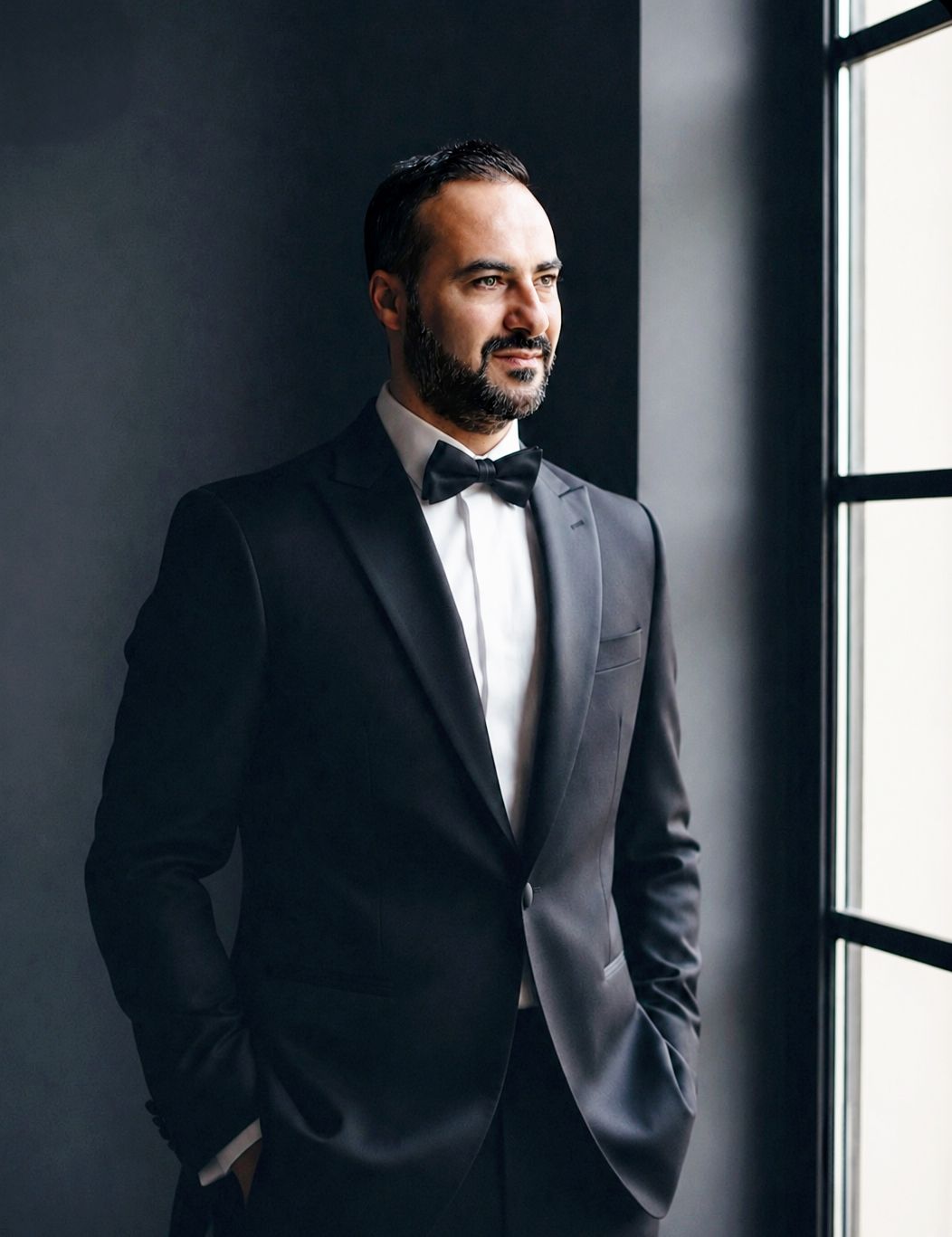 Professional portrait of Ahmed sassi, the wedding photographer at Sassi Photo