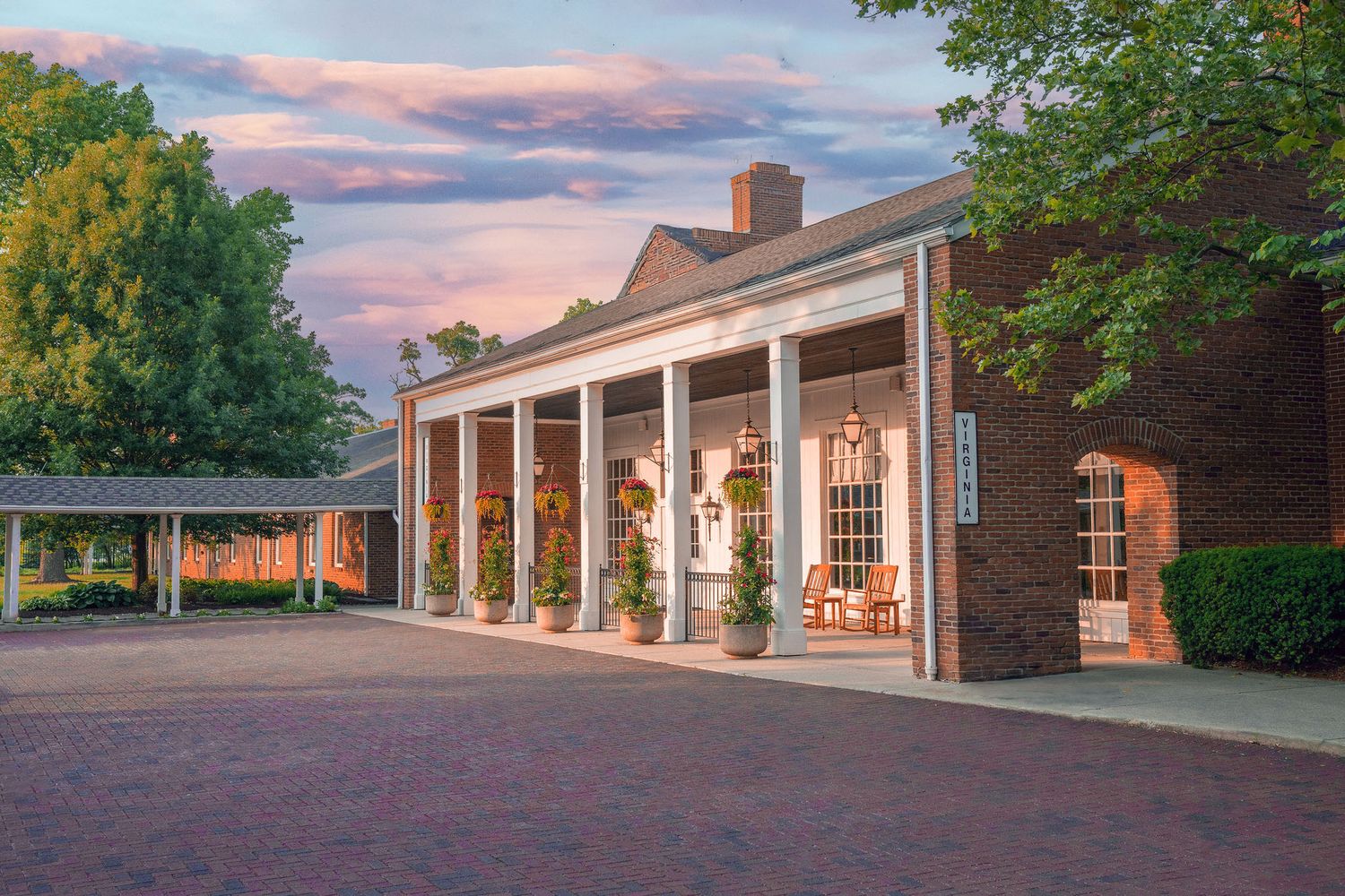 Nationwide Conference Center Wedding entrance