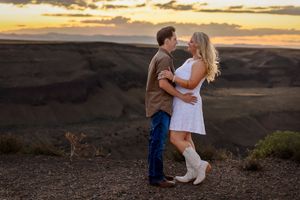 Swan Falls Dam Kuna Idaho engagement couple summer with sunset