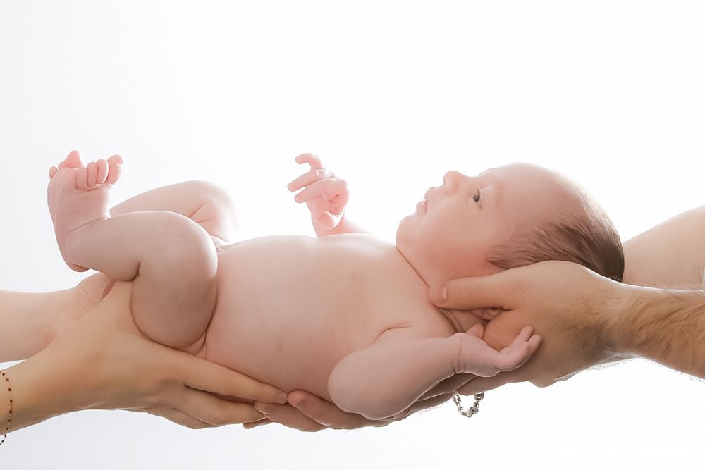 séance photo studio nourrisson bébé photographe Corse Venzolasca Bastia Borgo Folelli Biguglia Furiani Vescovato Moriani Cap Saint Florent