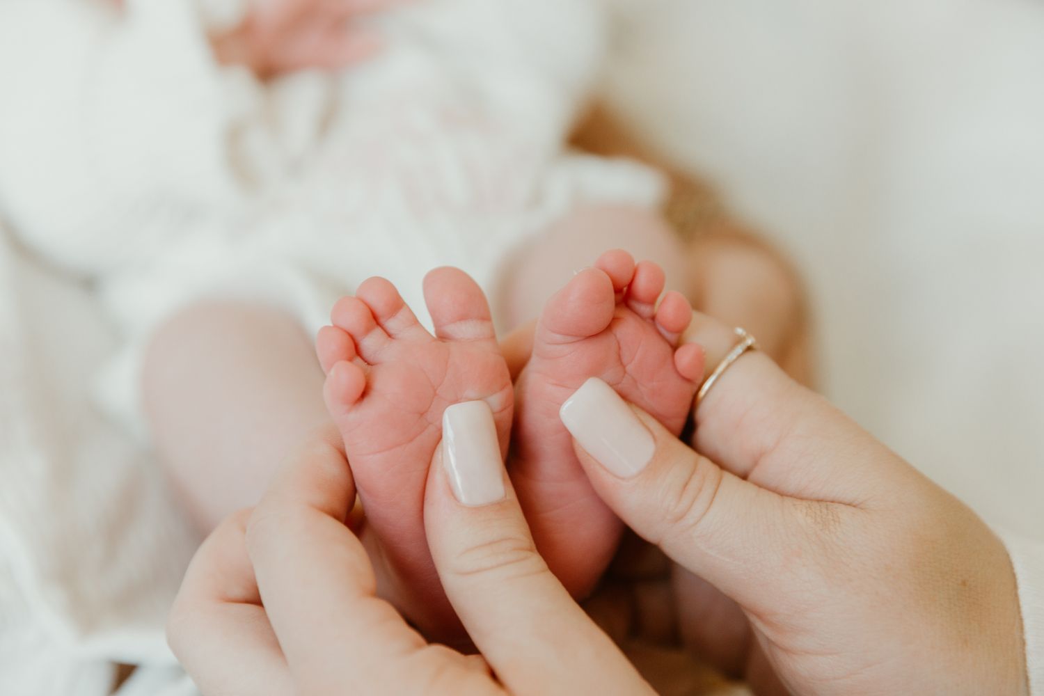 Lifestyle Newborn Photographer Tyler Dallas Texas