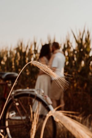 Servizi fotografici per coppie e matrimoni  
Racconti visivi autentici per coppie innamorate. Servizi foto wedding e love story  a Cogliate
