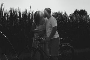 Servizi fotografici per coppie e matrimoni  
Racconti visivi autentici per coppie innamorate. Servizi foto wedding e love story  a Cogliate