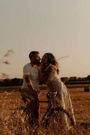 Servizi fotografici per coppie e matrimoni  
Racconti visivi autentici per coppie innamorate. Servizi foto wedding e love story  a Cogliate