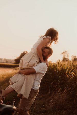 Servizi fotografici per coppie e matrimoni  
Racconti visivi autentici per coppie innamorate. Servizi foto wedding e love story  a Cogliate