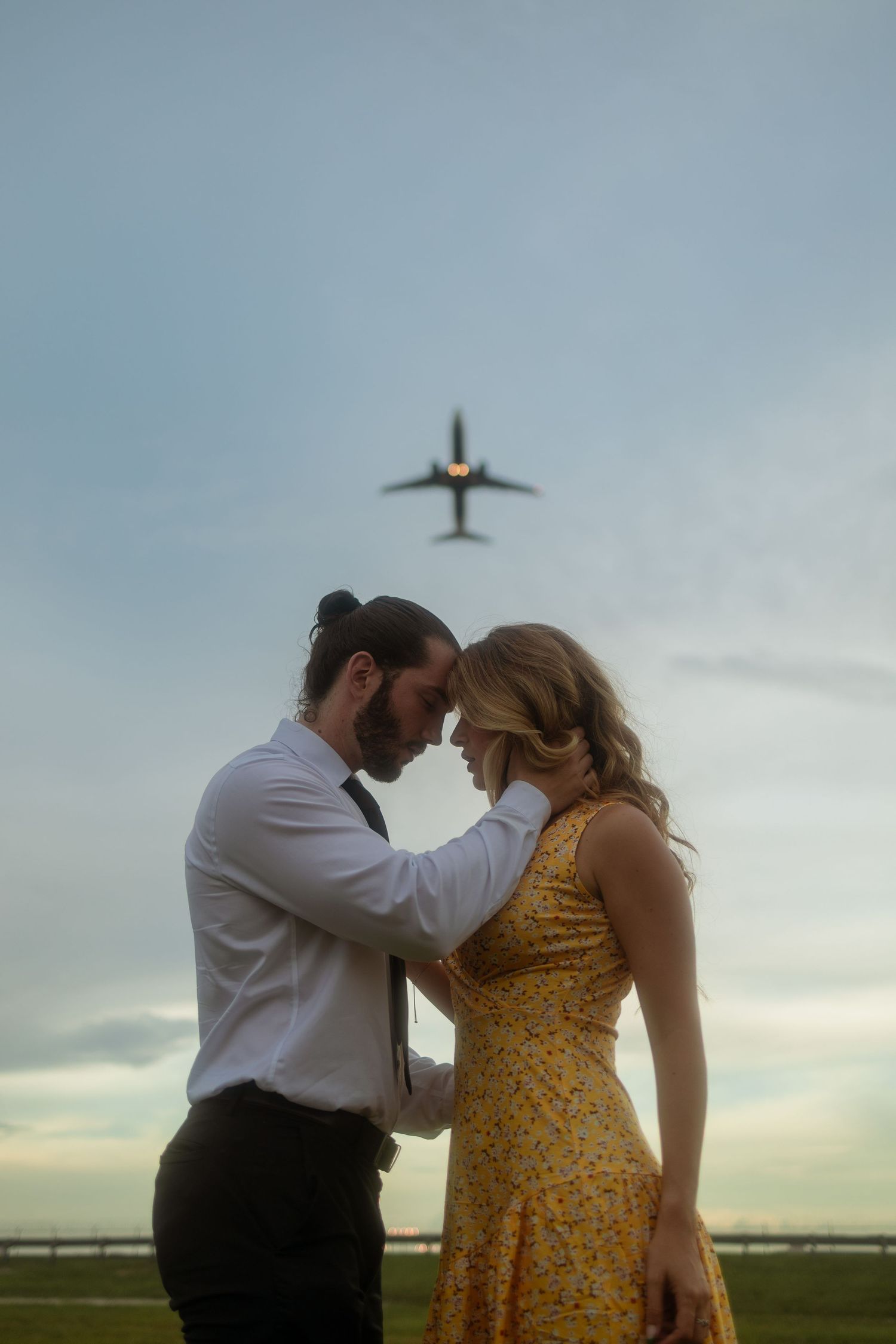 Romantic couples and engagement photography in Miami, South Florida — cinematic portraits by Mannyportraits capturing love and legacy