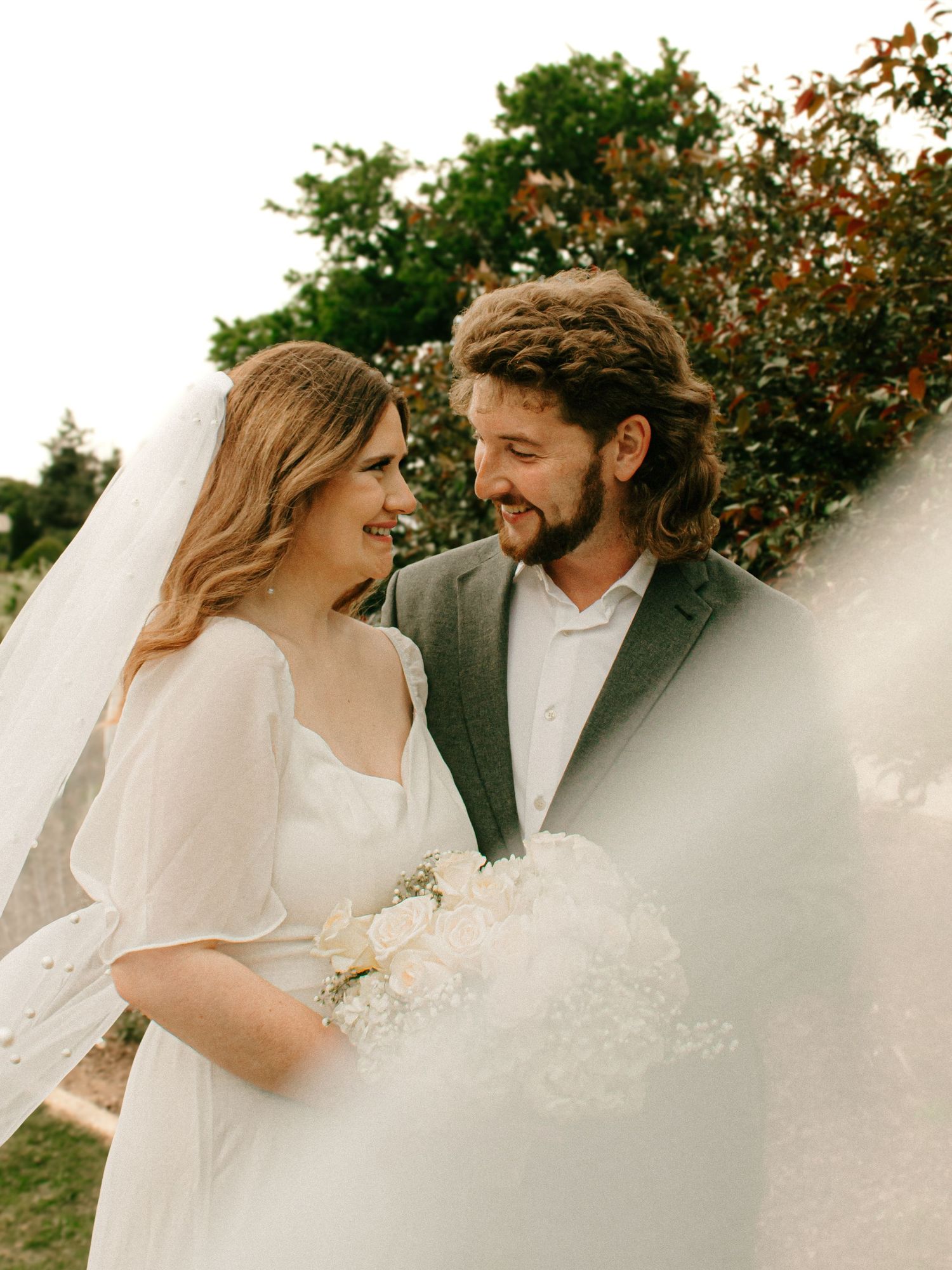 Couple Elopes at Will Rogers Gardens in Oklahoma City, Ok
