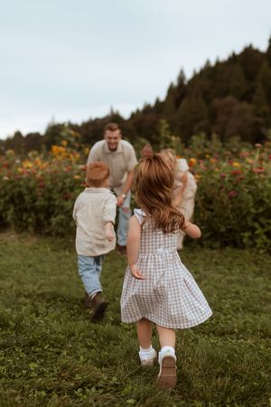 Snohomish Family Photographer Seattle Family Photographer Bobs Corn Snohomish WA