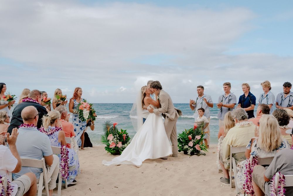 First kiss at Hawaii polo club Wedding