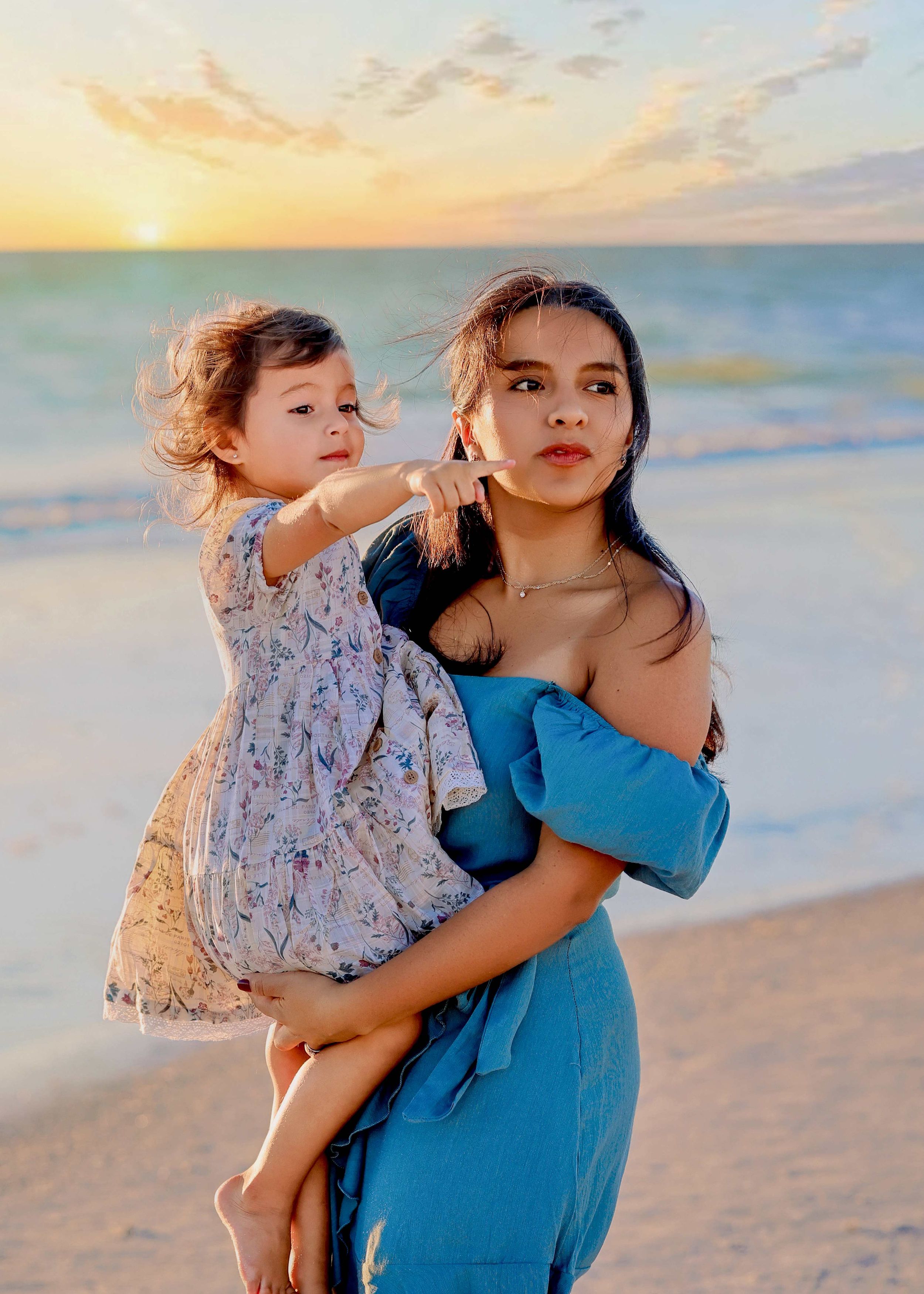 beach family photo session sarasota lido beach golden hour best photographer of sarasota