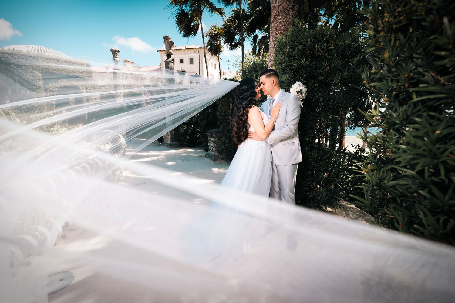 Wedding photoshoot at Vizcaya Museum