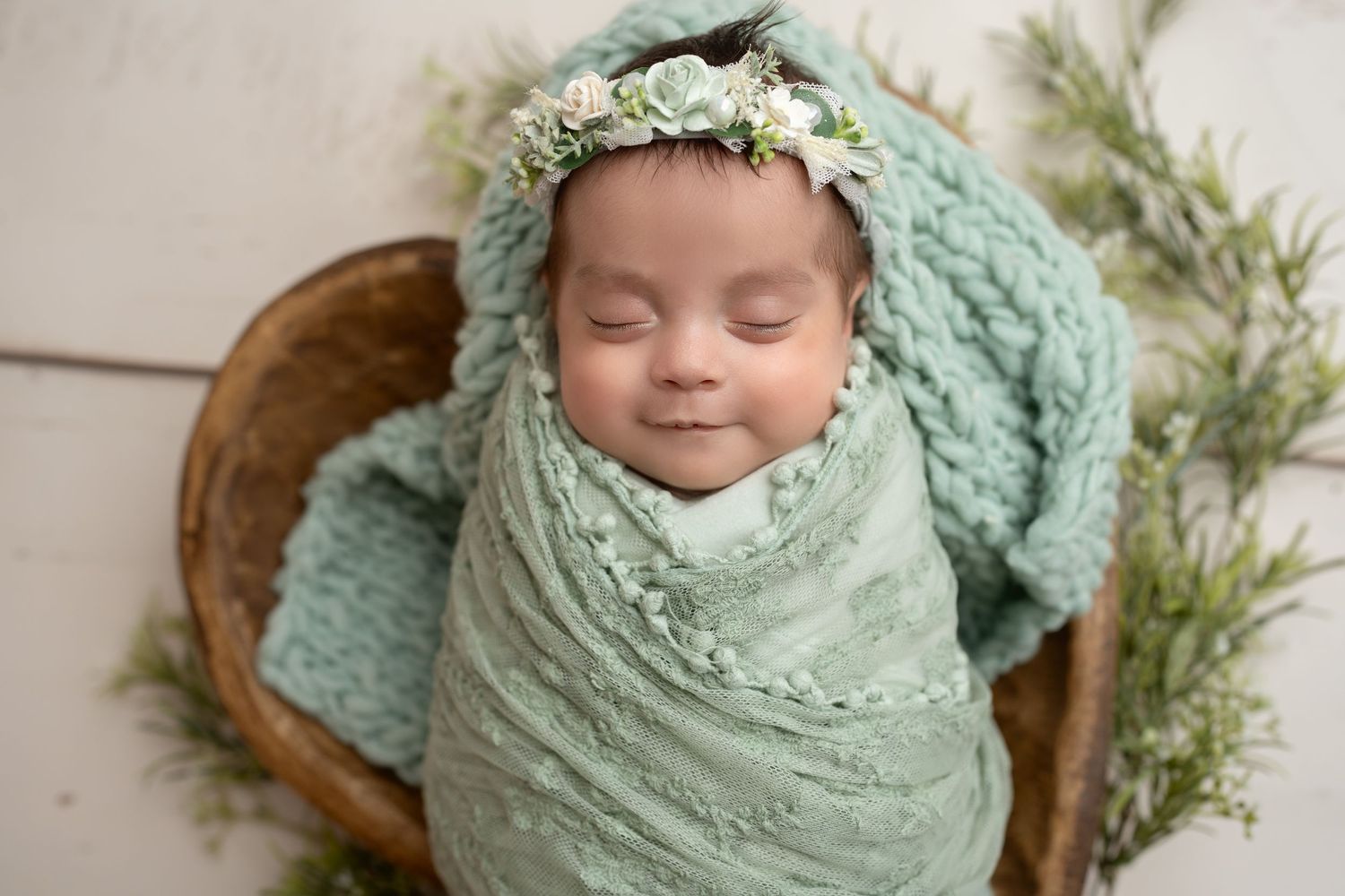 Los Angeles Newborn Photographer near me, Los Angeles Maternity Photography and Newborn Photographer and Cake Smash Photography | JDLA Photo