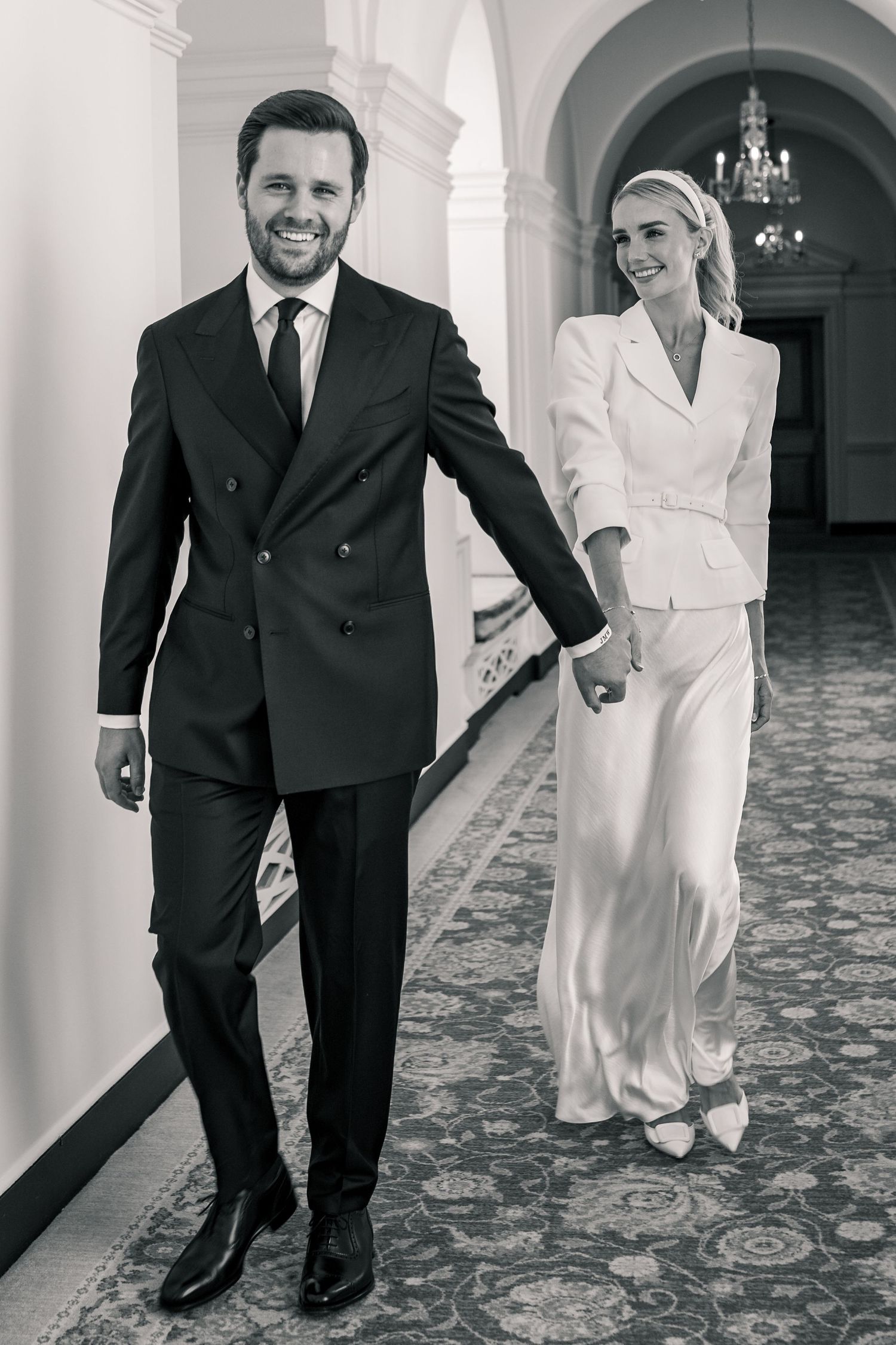 LONDON WEDDING PHOTOGRAPHY THE NED LONDON TOWN HALL WEDDING