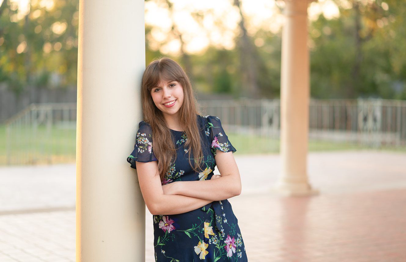 Senior Girl Photo Session in Downtown Bartlesville and OKWU by Bartlesville PHotographer Kristi Bray PHotography