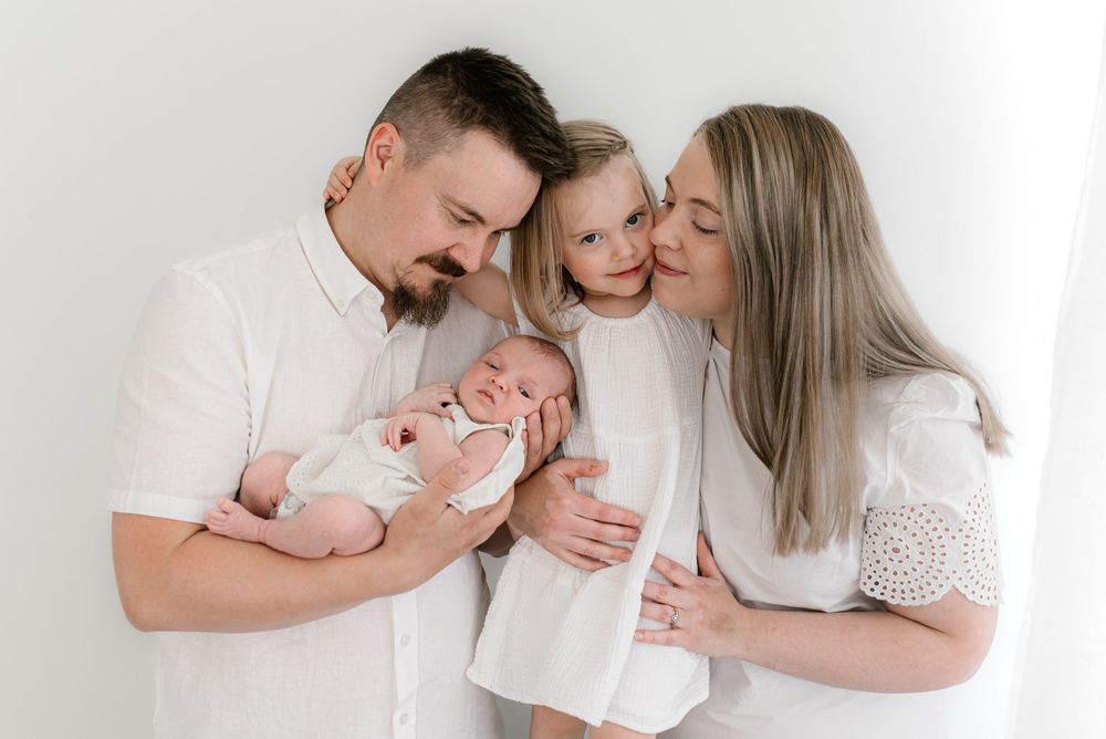perhekuvaus, lapsikuvaus, lapsi, 1-vuotiskuvaus, 1-vuotias, studiokuvaus, newborn, vauvakuvaus
