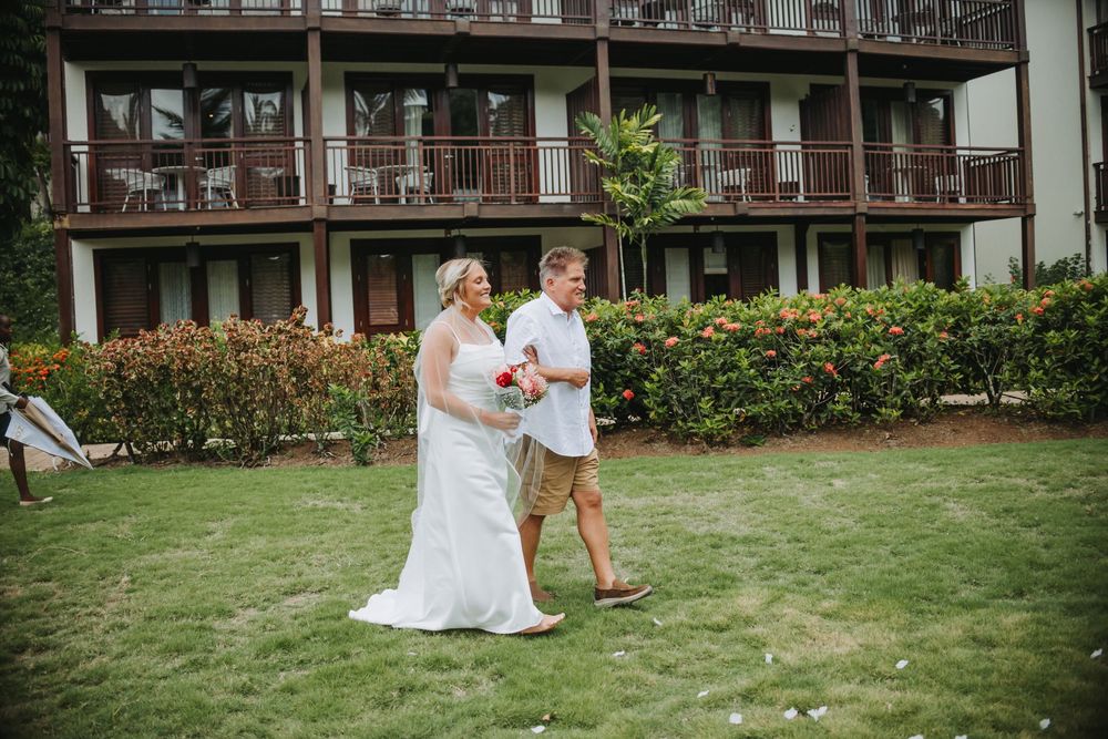 St Lucia photographer captures intimate and fun destination wedding at Zoetry Marigot Bay, St Lucia