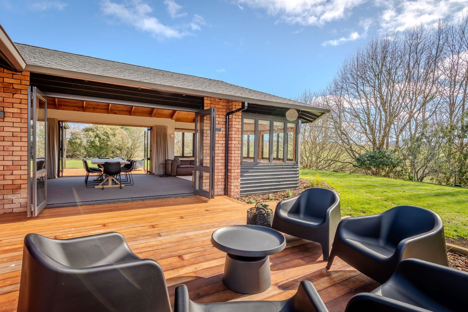 Professional commercial, real estate, Airbnb, holiday let, business, product, and branding photography in Rotorua & Bay of Plenty.