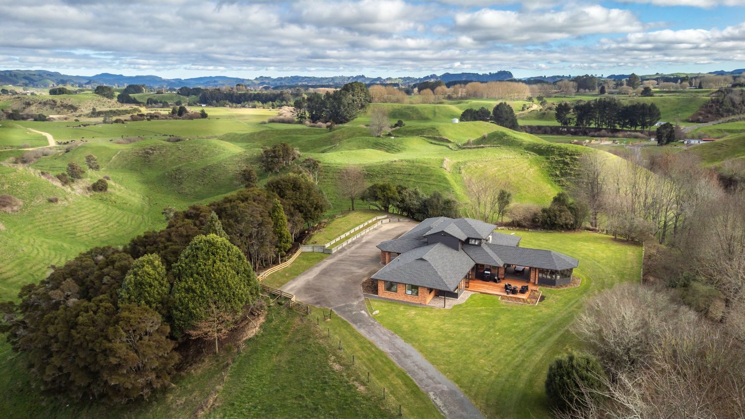 Professional commercial, real estate, Airbnb, holiday let, business, product, and branding photography in Rotorua & Bay of Plenty.