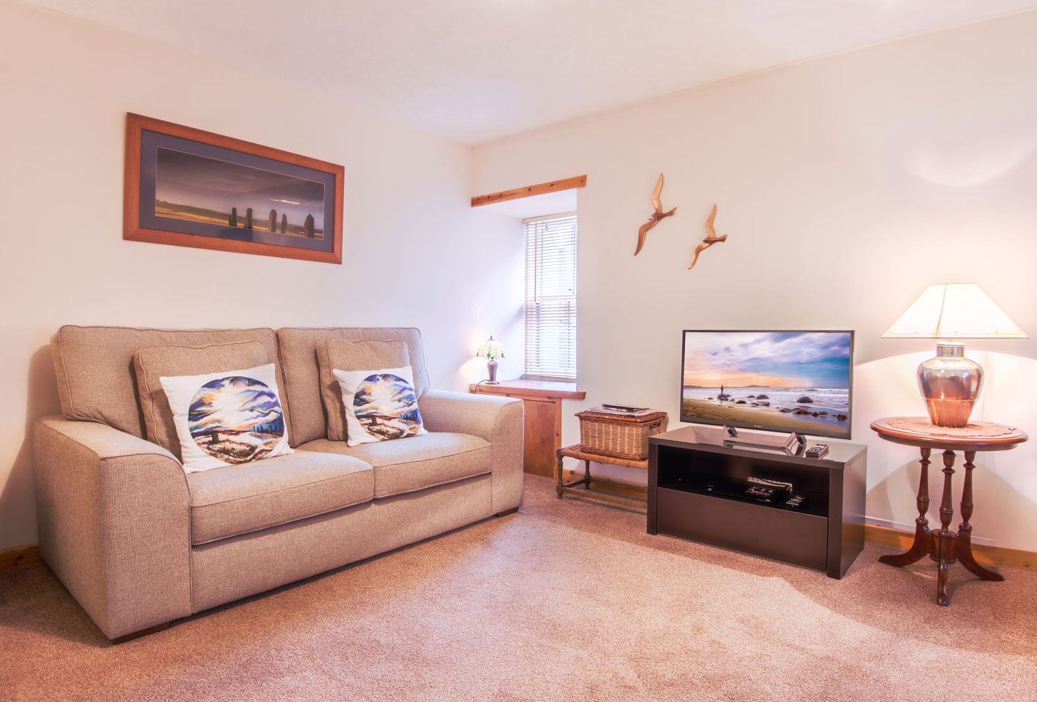 Professional commercial, real estate, Airbnb, holiday let, business, product, and branding photography in Rotorua & Bay of Plenty.
