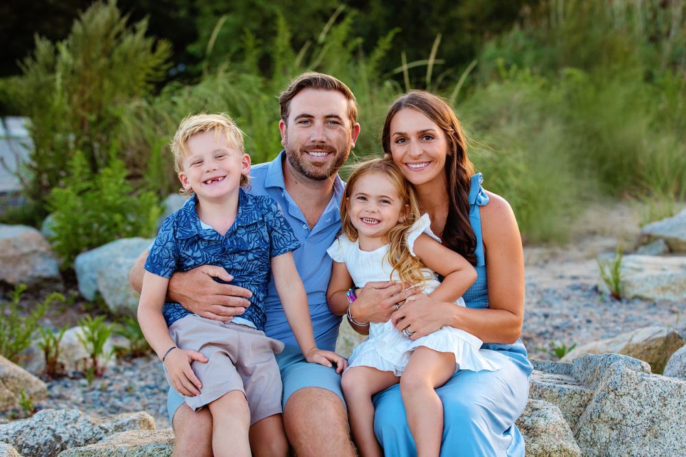 beach mini session 
family mini session