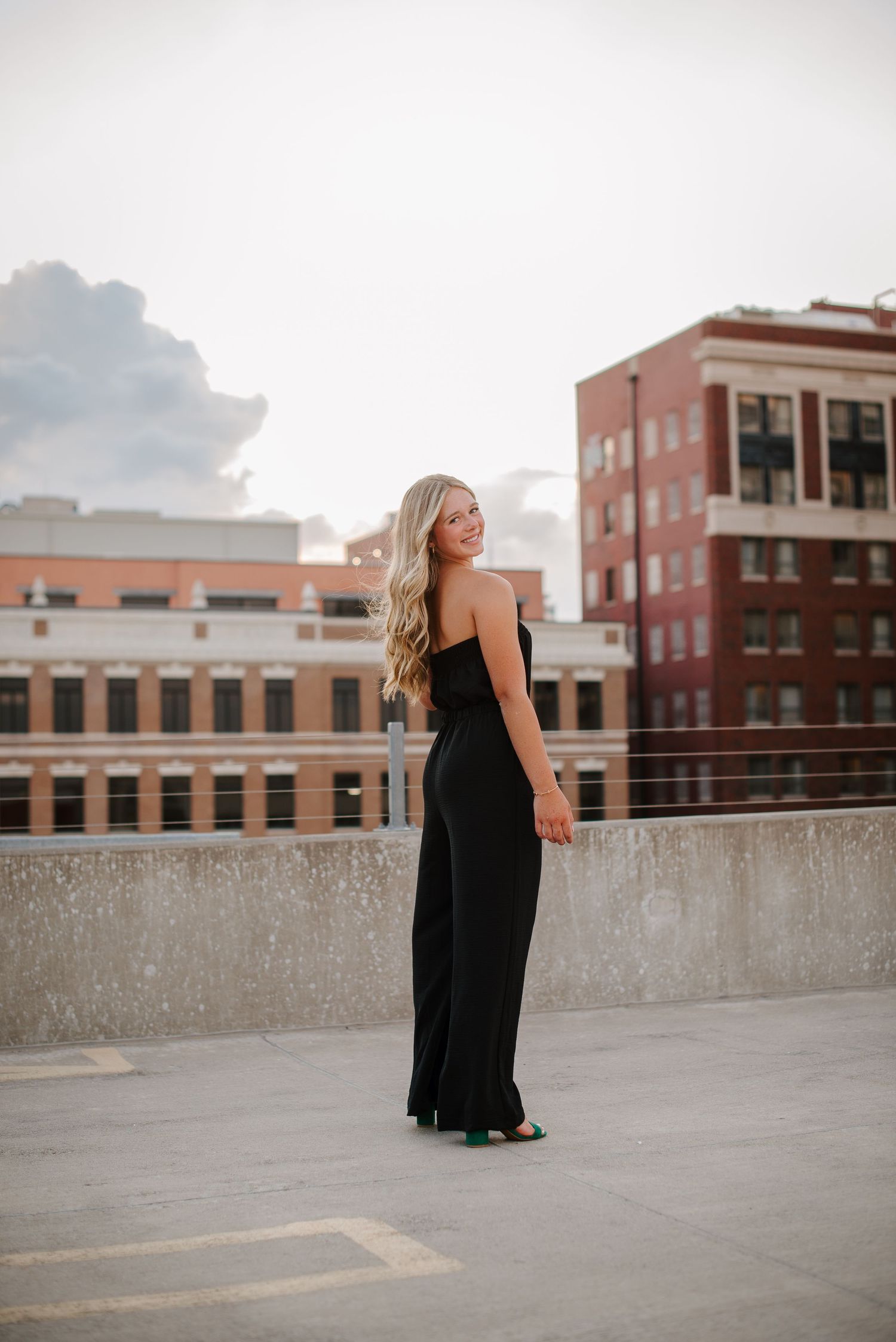 Senior pictures in downtown Wichita Kansas by Photographer Jessica Nadine Photography