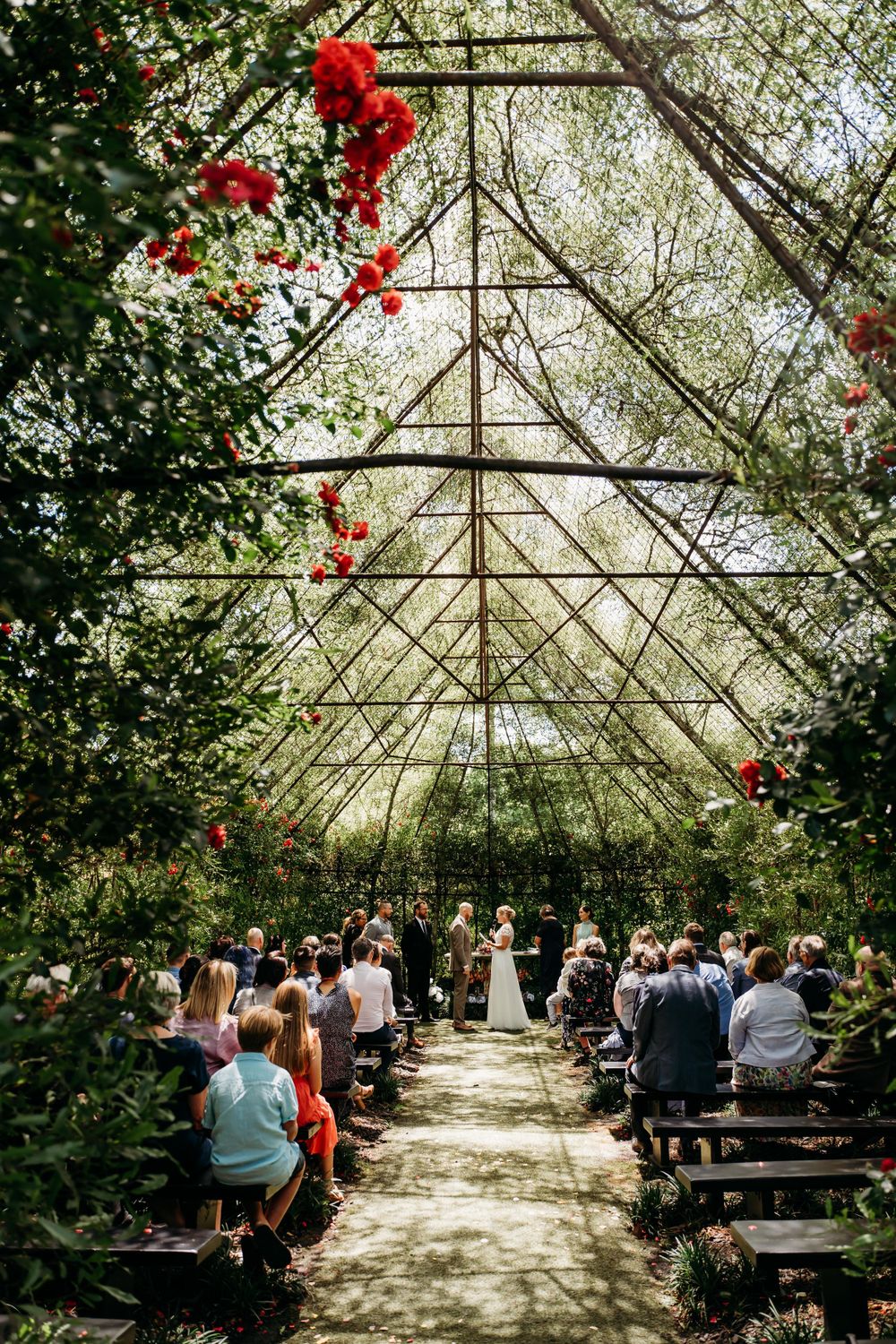tree-church-wedding-photo