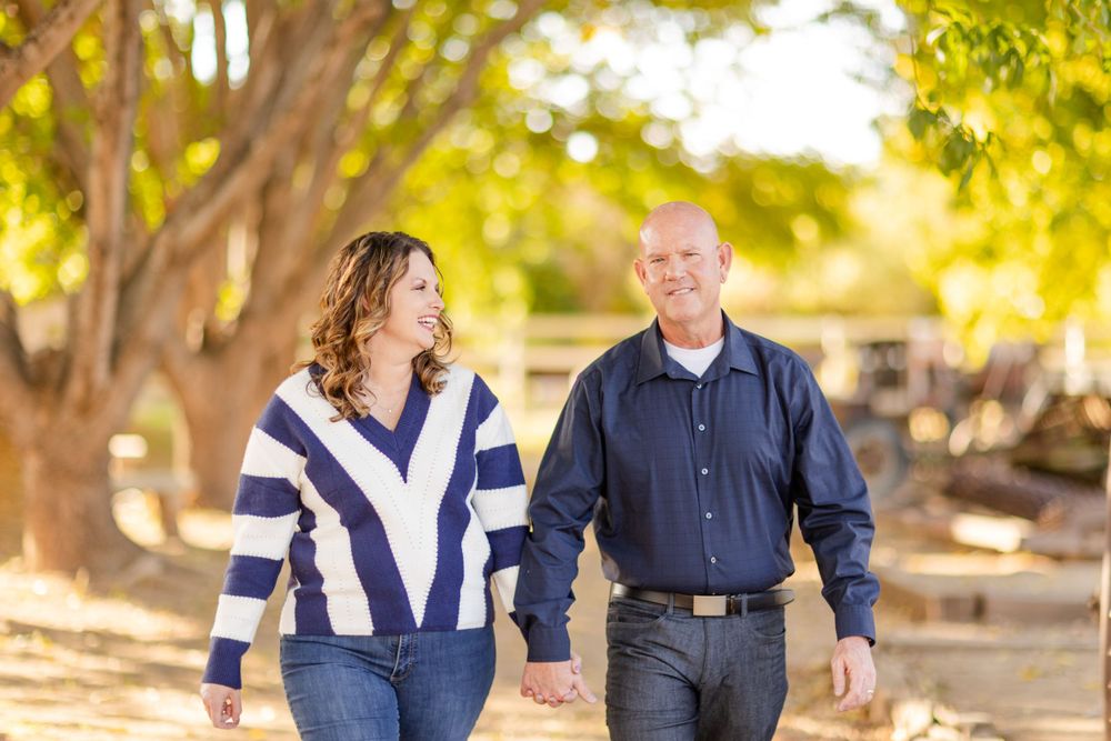 Family Session in Manistee Ranch Park in Glendale, Arizona by Jen Lynn Studios.