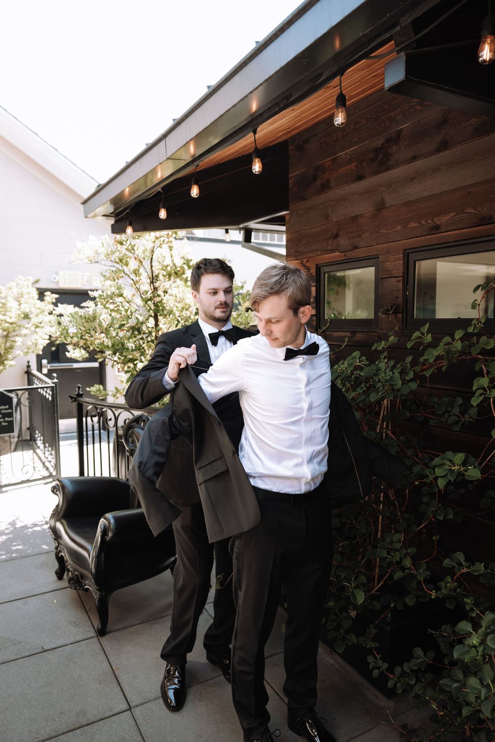 Seattle Wedding Photographer - The Rooftop Pavilion at Hotel Ballard in Seattle