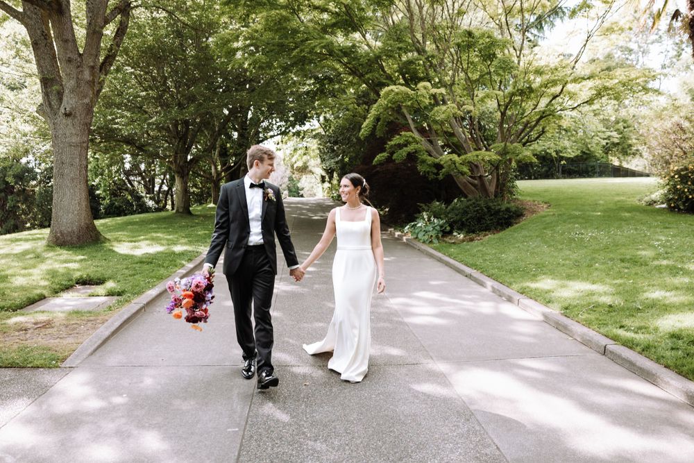 Seattle Wedding Photographer - The Rooftop Pavilion at Hotel Ballard in Seattle
