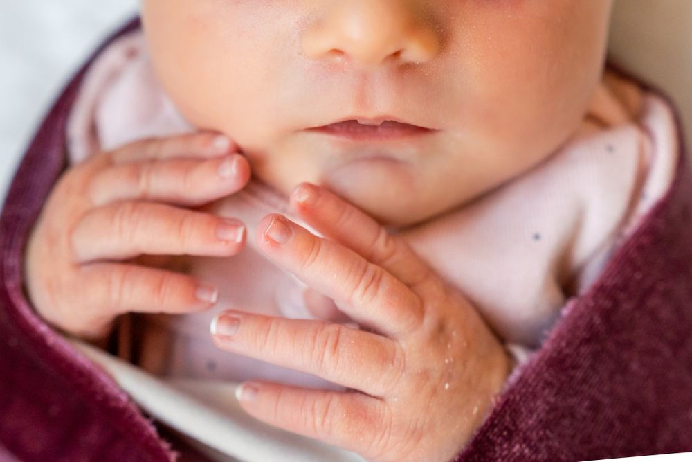 baby girl's tiny fingers
