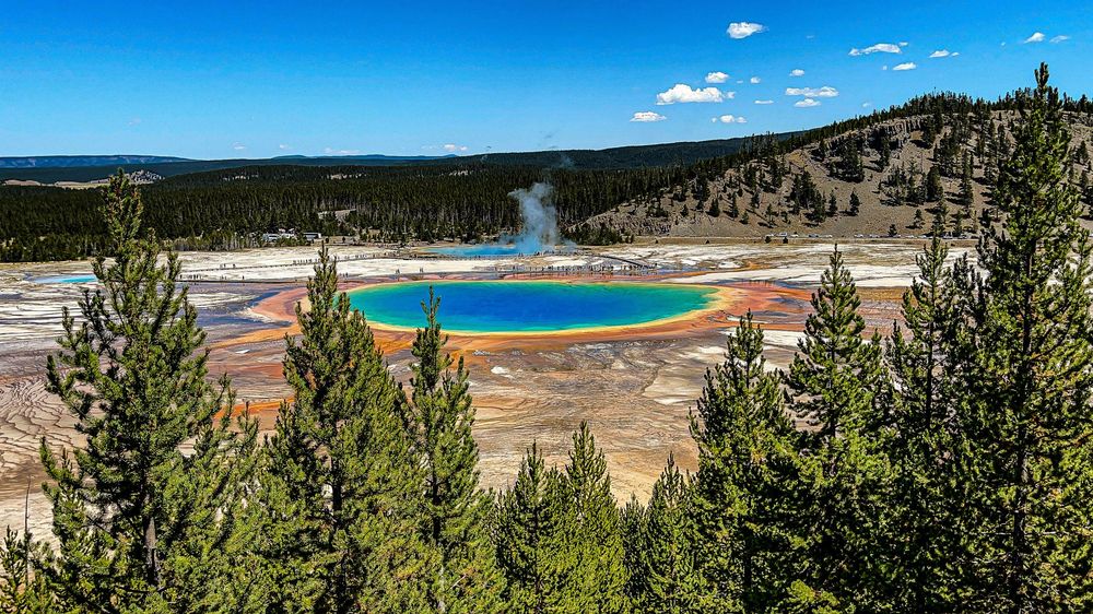 yellowstone grand prismatic spring