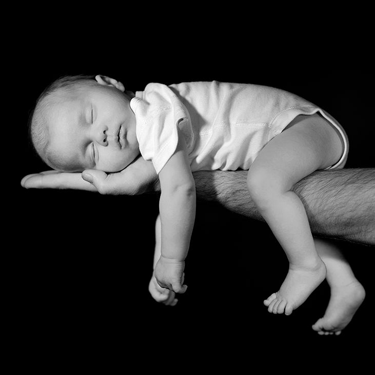Creative Black and white newborn photography by Abigail's Studio, Buckinghamshire