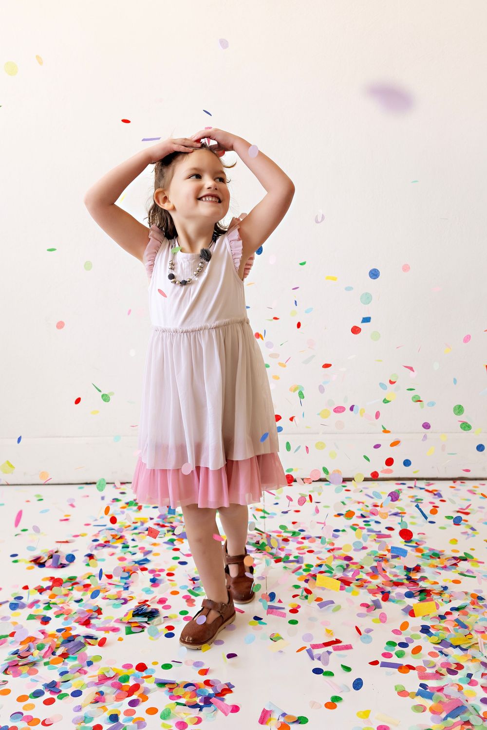 Confetti Mini Sessions with Kendall Kuss Photography in Watertown WI Jefferson County family photographer