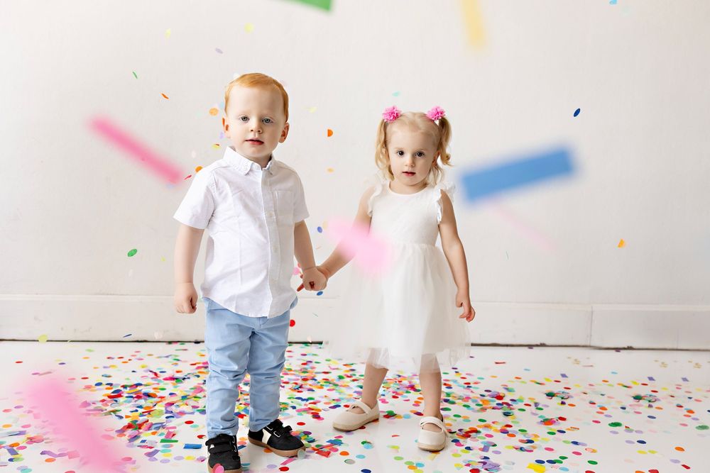 Confetti Mini Sessions with Kendall Kuss Photography in Watertown WI. Wisconsin family photographer.