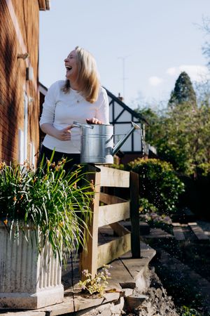 Family photographer in Gloucester and the Cotswolds capturing a family photoshoot.