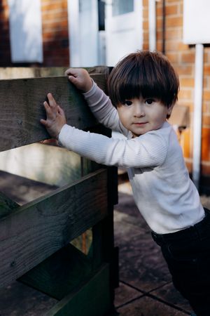 Family photographer in Gloucester and the Cotswolds capturing a family photoshoot.