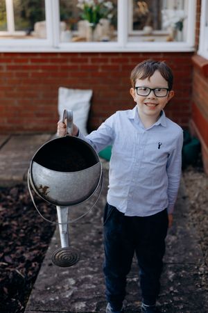 Family photographer in Gloucester and the Cotswolds capturing a family photoshoot.