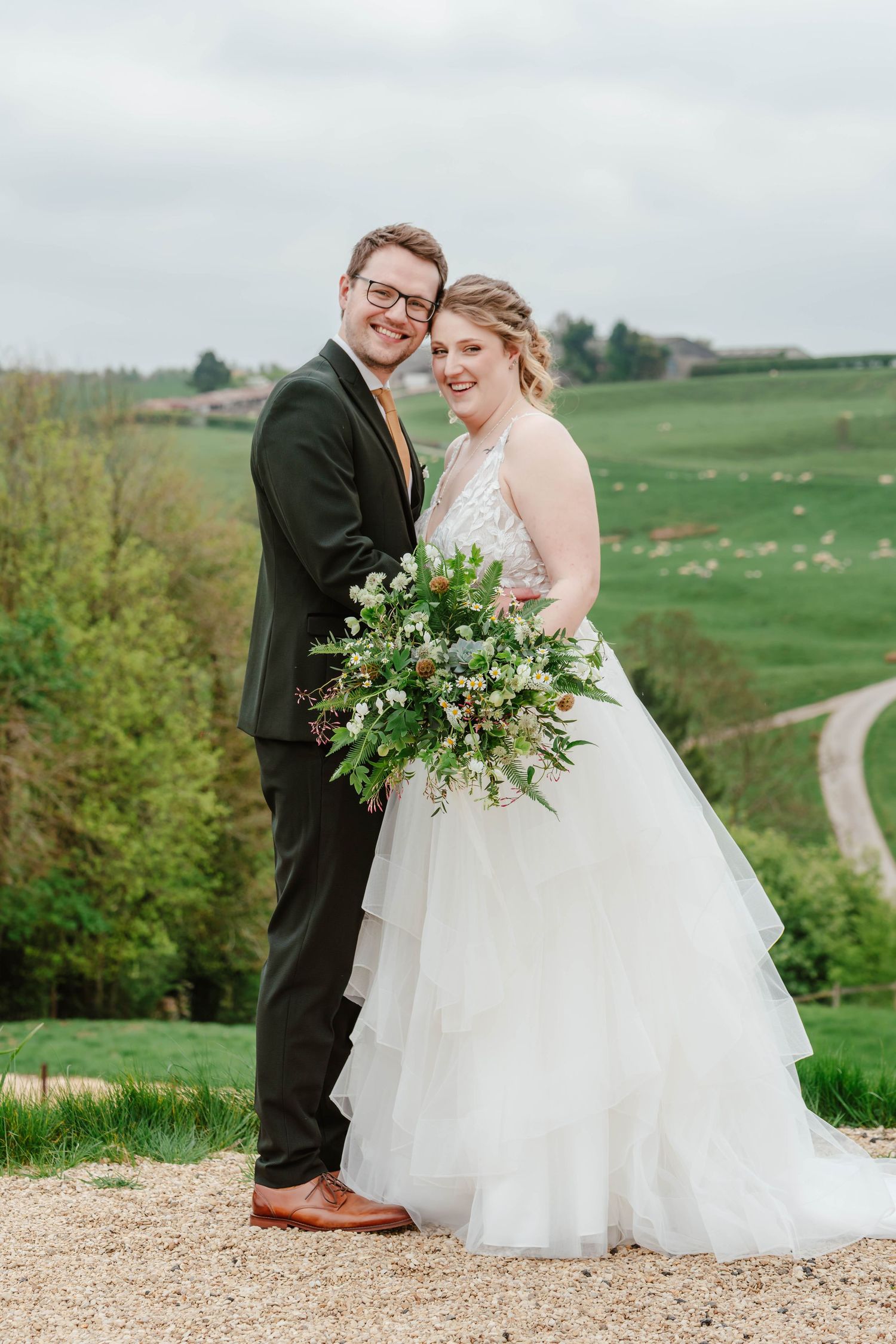 Kingscote Barn near Stroud wedding photographer Zara Davis Photography