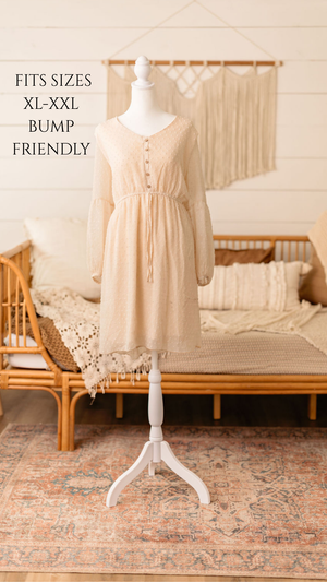 Client closet maternity dress available for photography sessions at Anna Carreno Photography