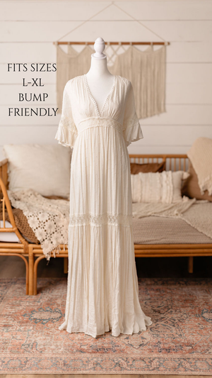 Client closet maternity dress available for photography sessions at Anna Carreno Photography