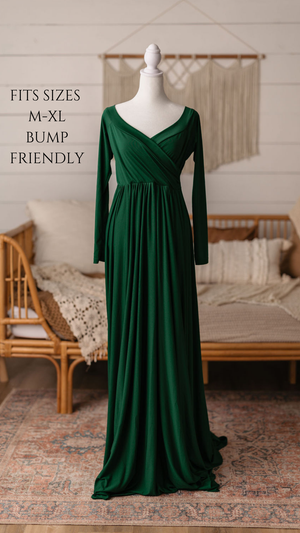Client closet maternity dress available for photography sessions at Anna Carreno Photography