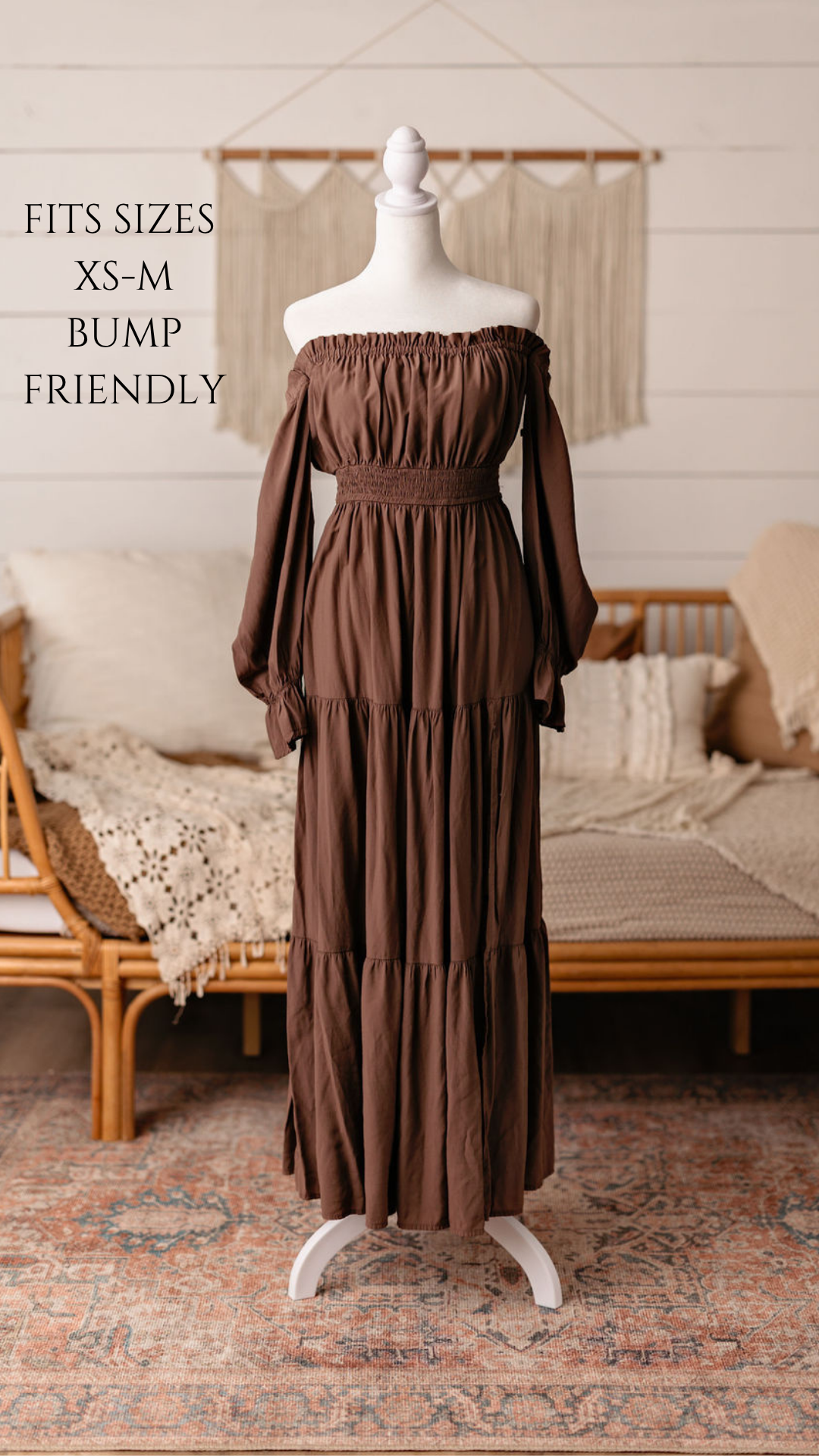 Client closet maternity dress available for photography sessions at Anna Carreno Photography