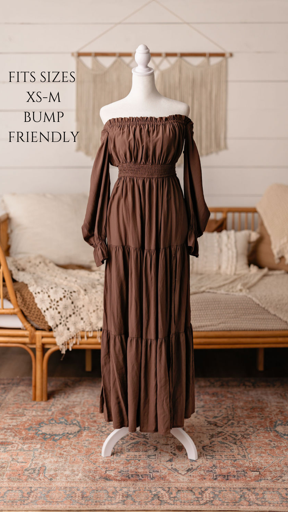 Client closet maternity dress available for photography sessions at Anna Carreno Photography