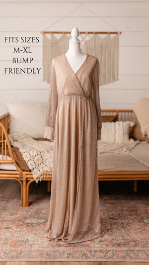 Client closet maternity dress available for photography sessions at Anna Carreno Photography