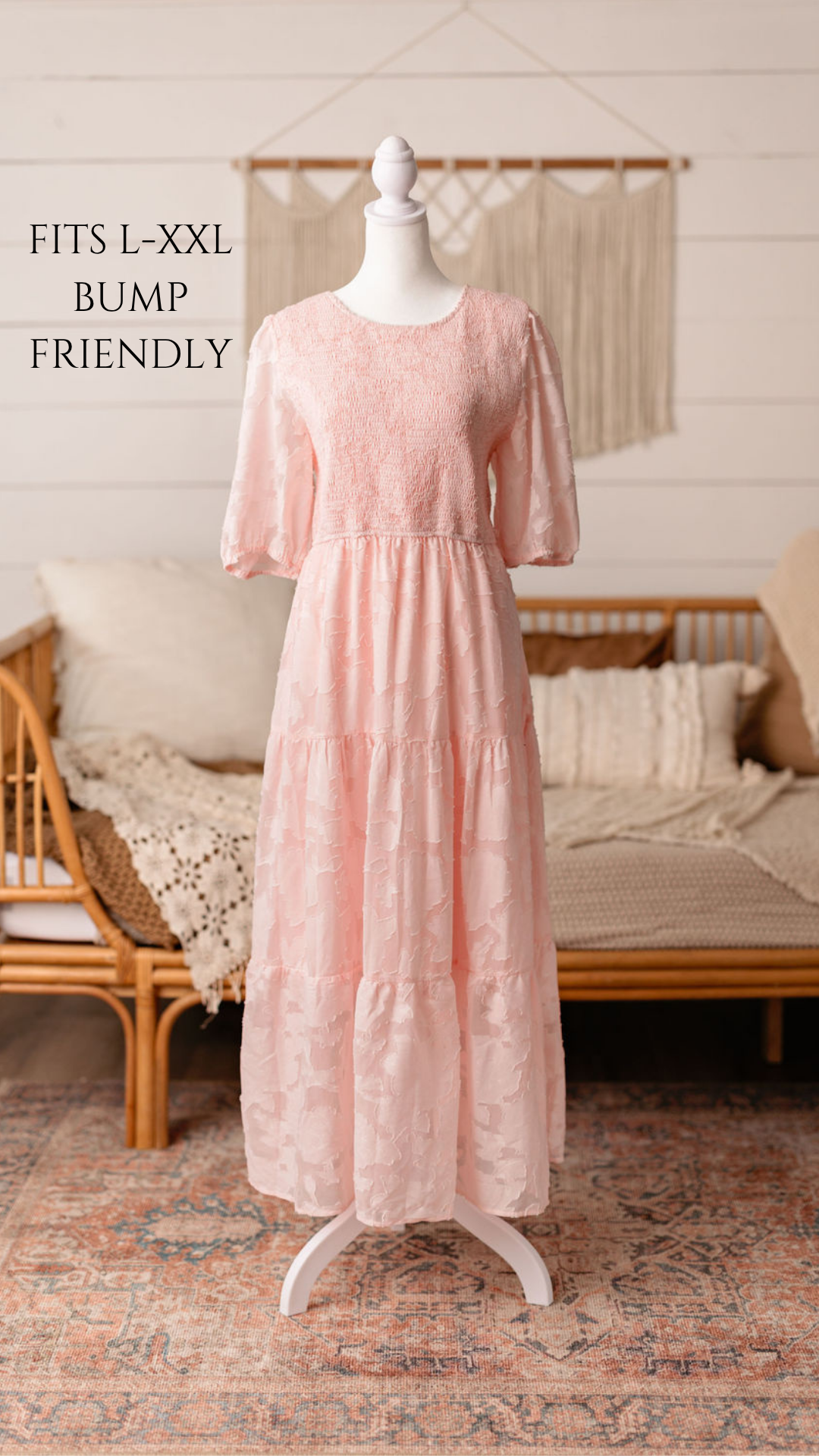 Client closet maternity dress available for photography sessions at Anna Carreno Photography