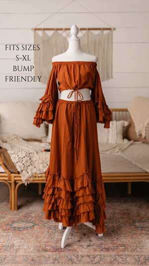 Client closet maternity dress available for photography sessions at Anna Carreno Photography