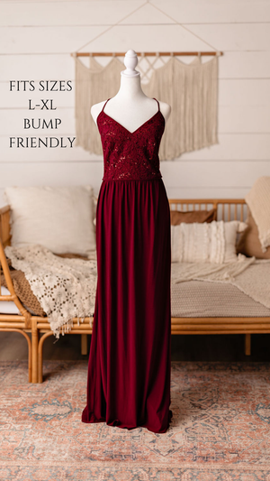 Client closet maternity dress available for photography sessions at Anna Carreno Photography