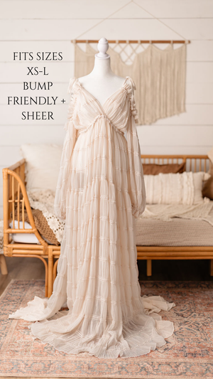 Client closet maternity dress available for photography sessions at Anna Carreno Photography