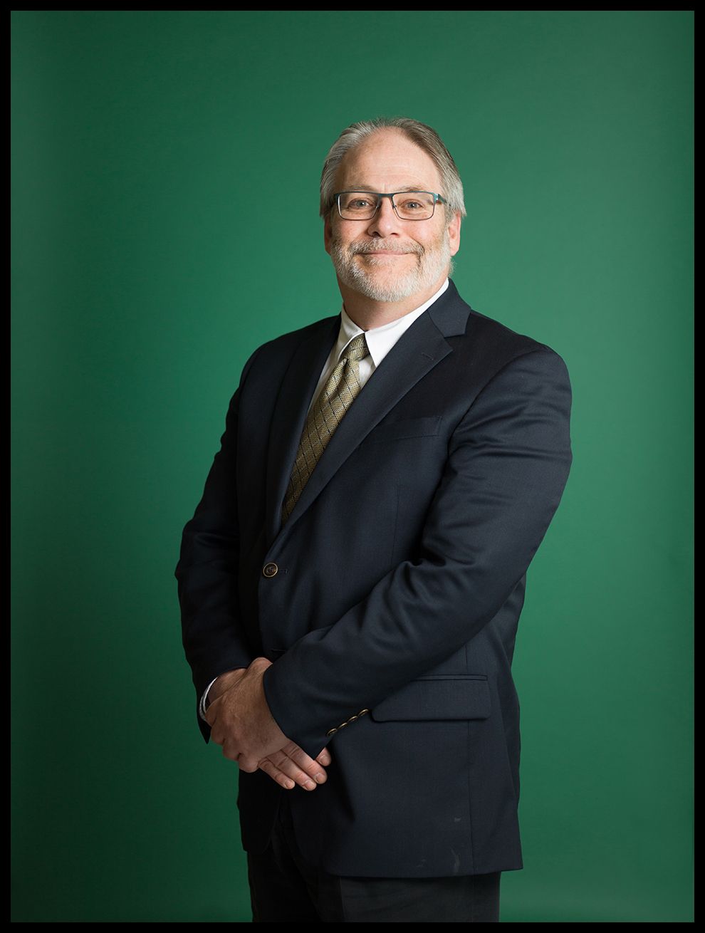 On location headshot for a bank located in McHenry, Illinois.
Corporate headshots Northern Illinois and Southern Wisconsin